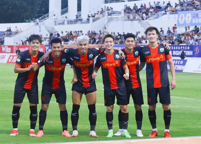 Đá Gà Cựa Sắt tại daga68 bet
